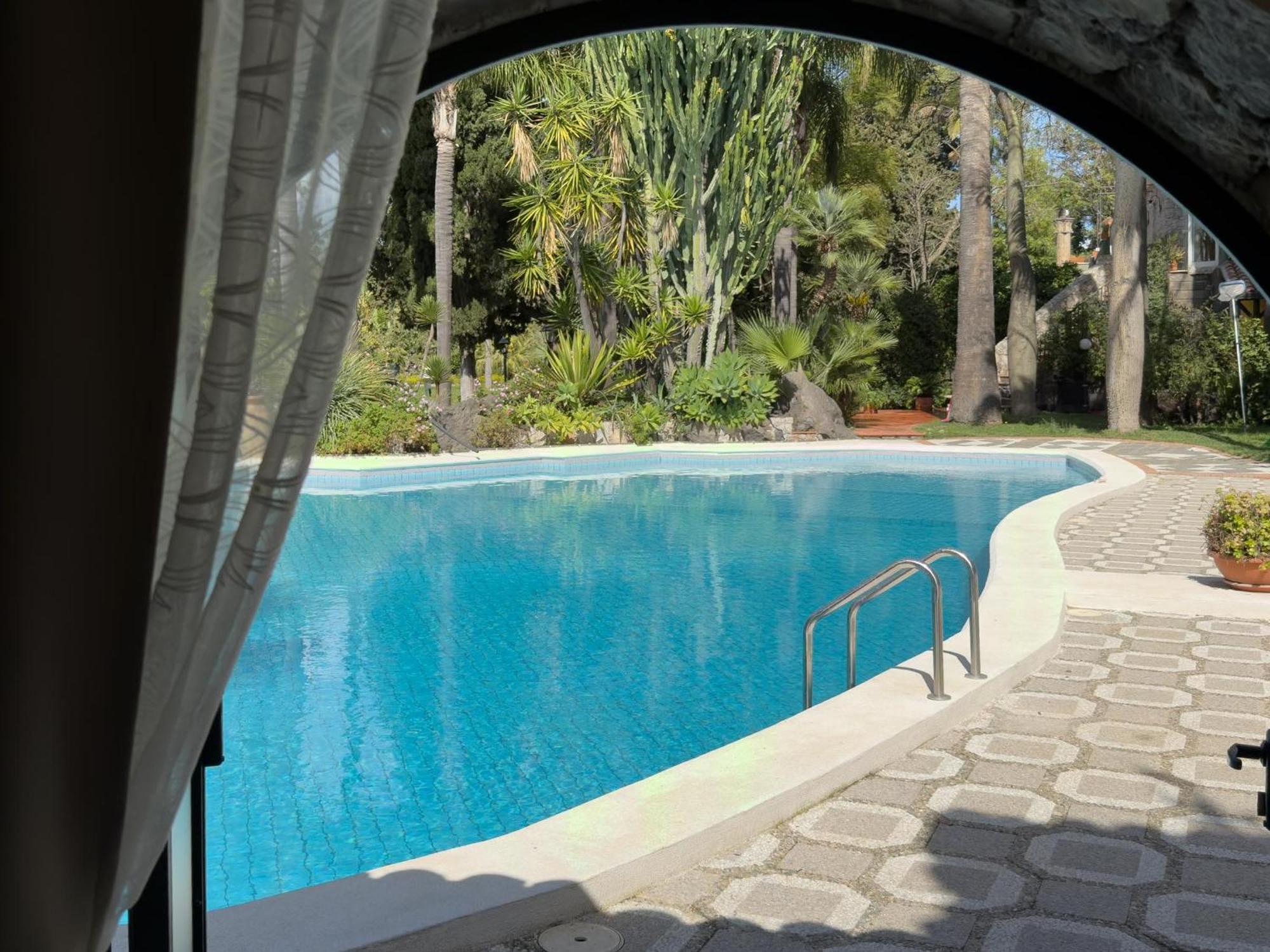 B&B La Villa Джардіні-Наксос Екстер'єр фото